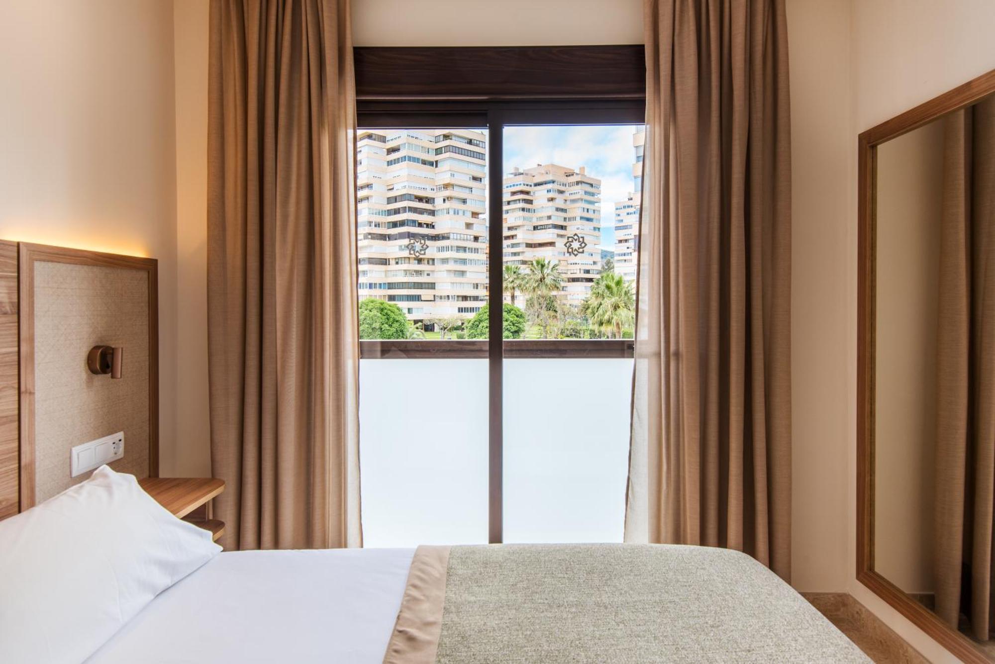 Hotel Tarik Torremolinos Exteriör bild